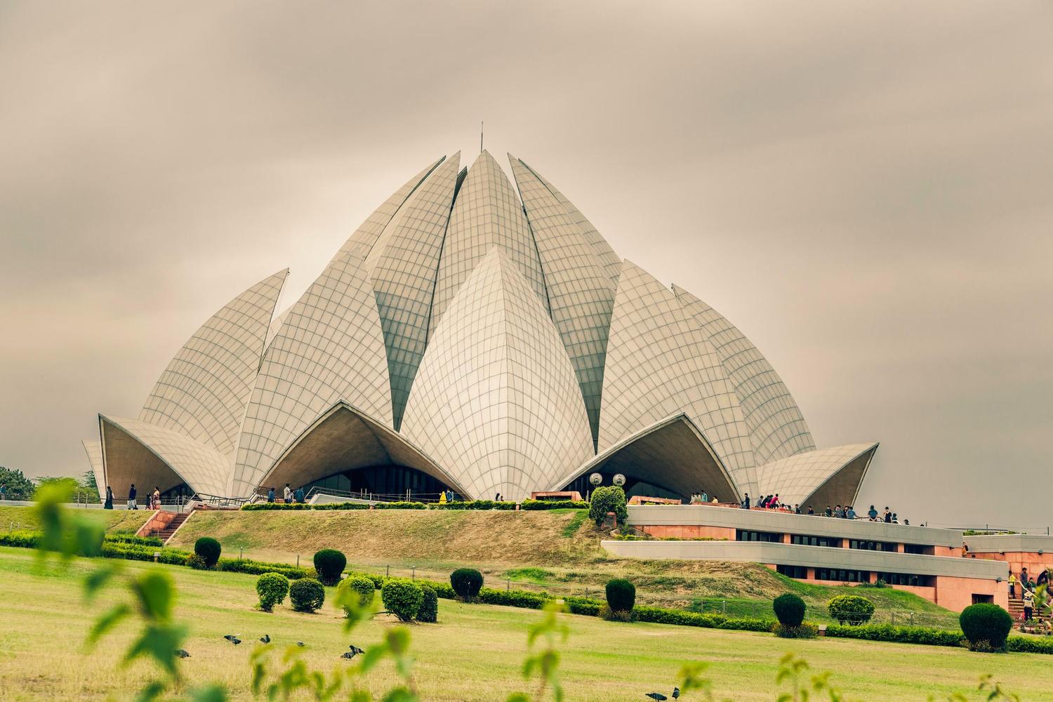 Why Choose Delhi for Aviation Education?